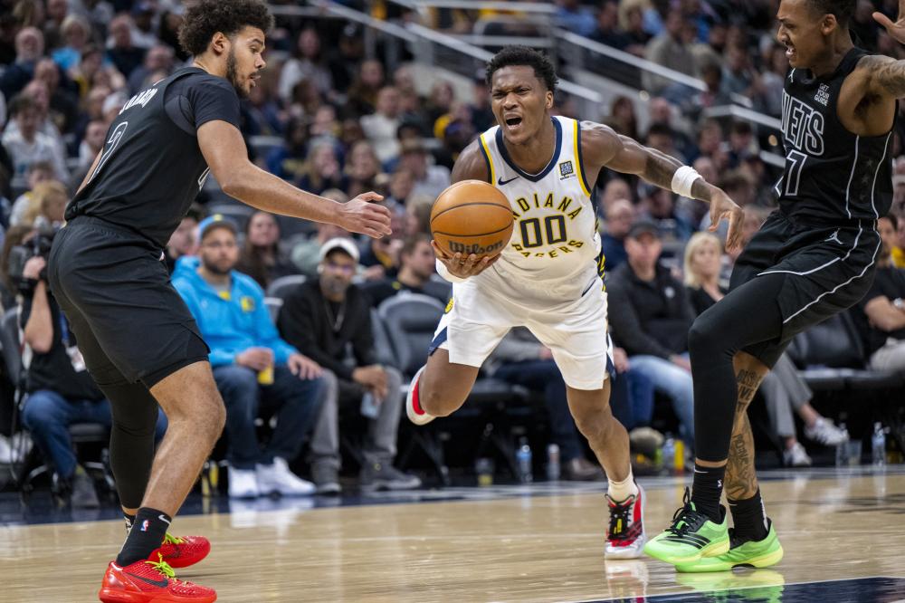 体育中超：费莱尼帽子戏法 鲁能3-2逆转大连人